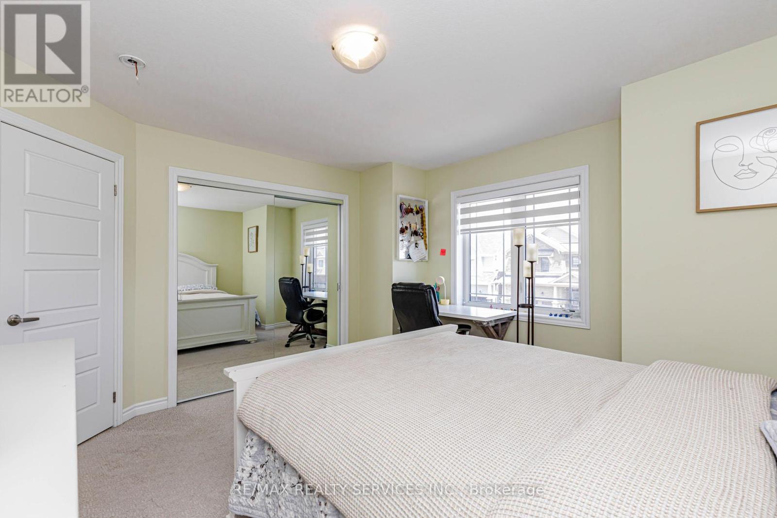 67 Malcolm Crescent, Haldimand, ON - Indoor Photo Showing Bedroom