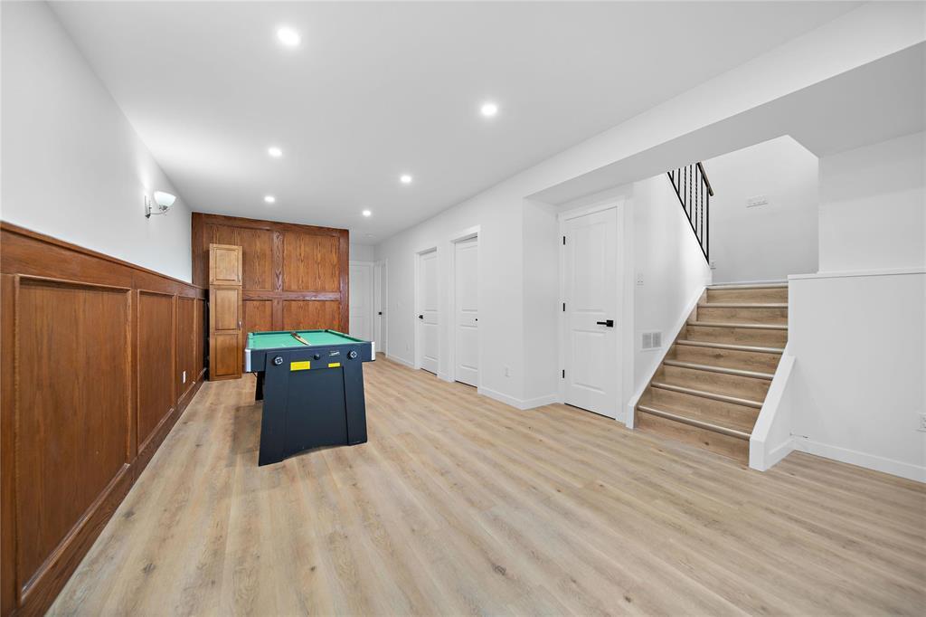 33 Maitland Drive, Winnipeg, MB - Indoor Photo Showing Other Room
