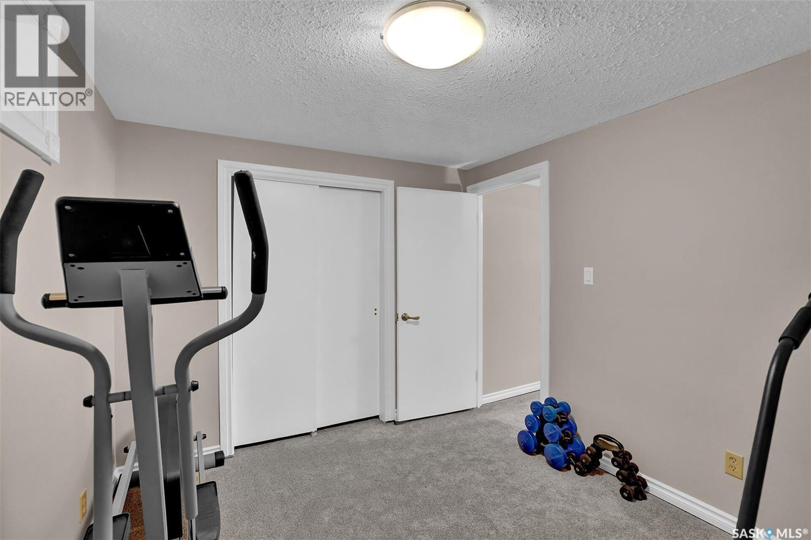 961 Garry Street, Regina, SK - Indoor Photo Showing Gym Room