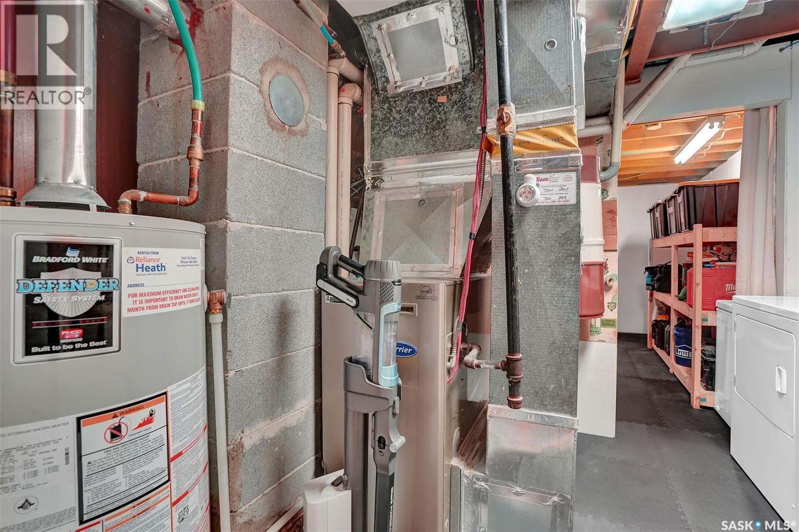 961 Garry Street, Regina, SK - Indoor Photo Showing Basement