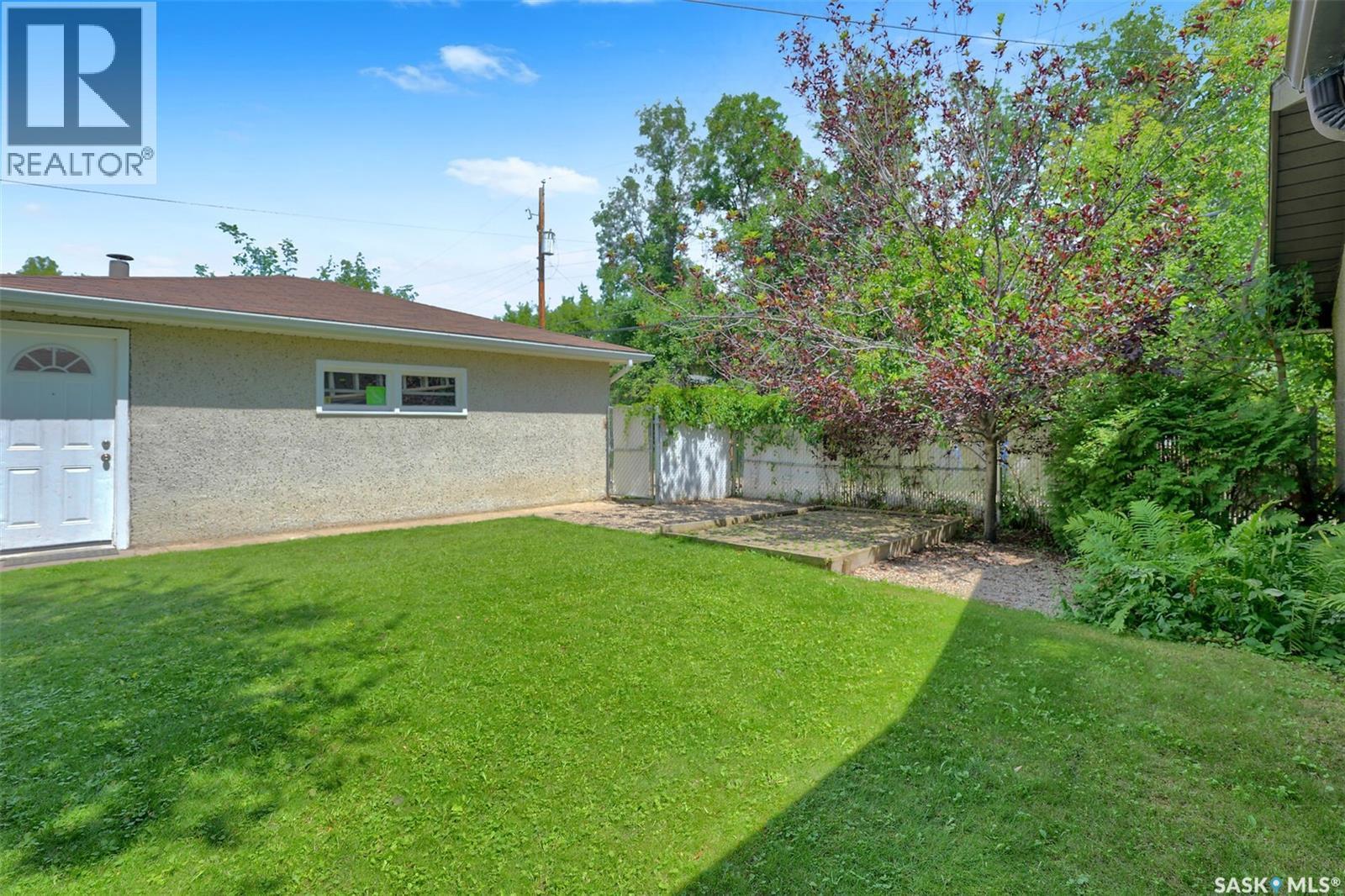 961 Garry Street, Regina, SK - Outdoor