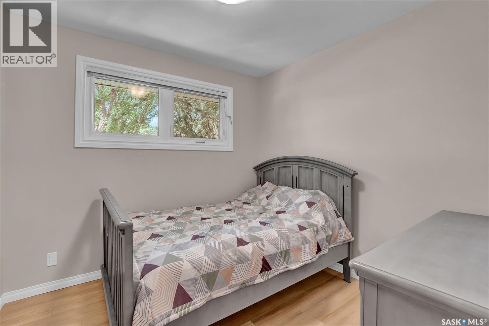 961 Garry Street, Regina, SK - Indoor Photo Showing Bedroom