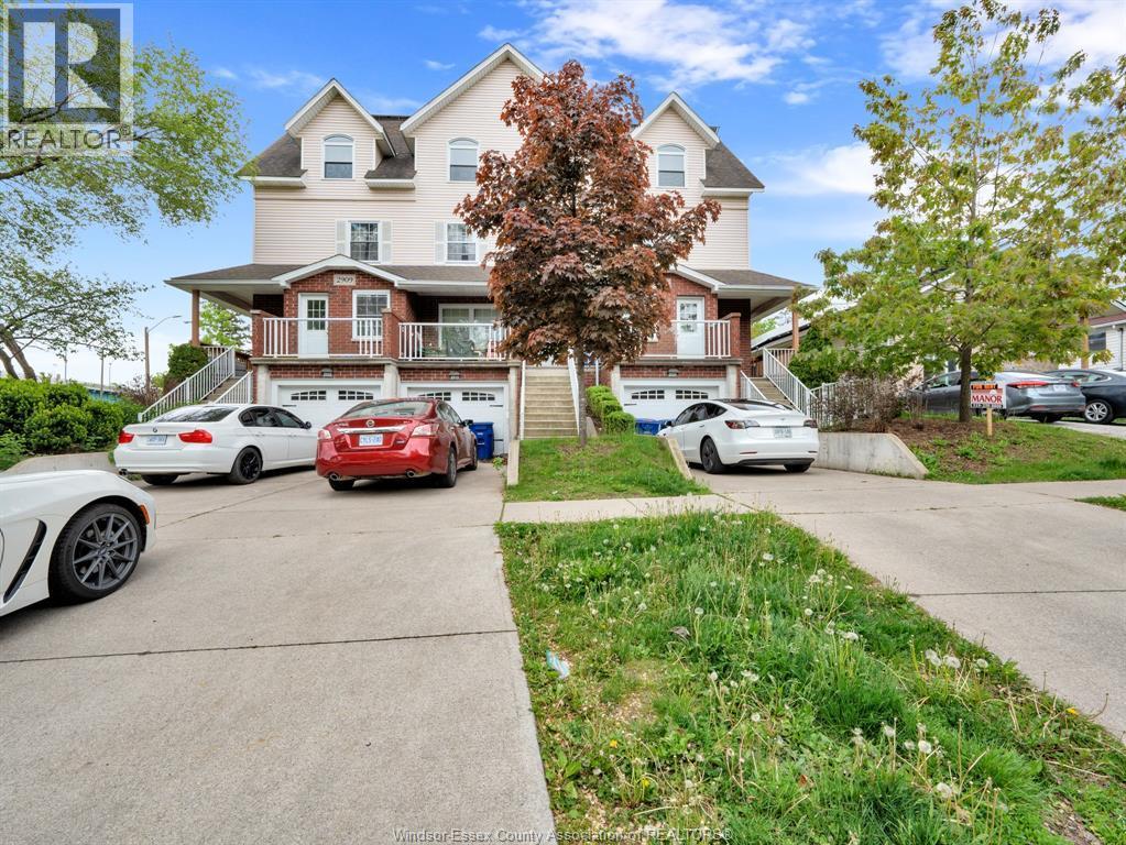 2929 Donnelly, Windsor, ON - Outdoor With Facade