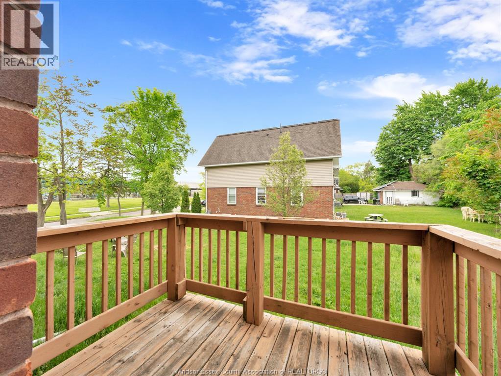2929 Donnelly, Windsor, ON - Outdoor With Deck Patio Veranda With Exterior