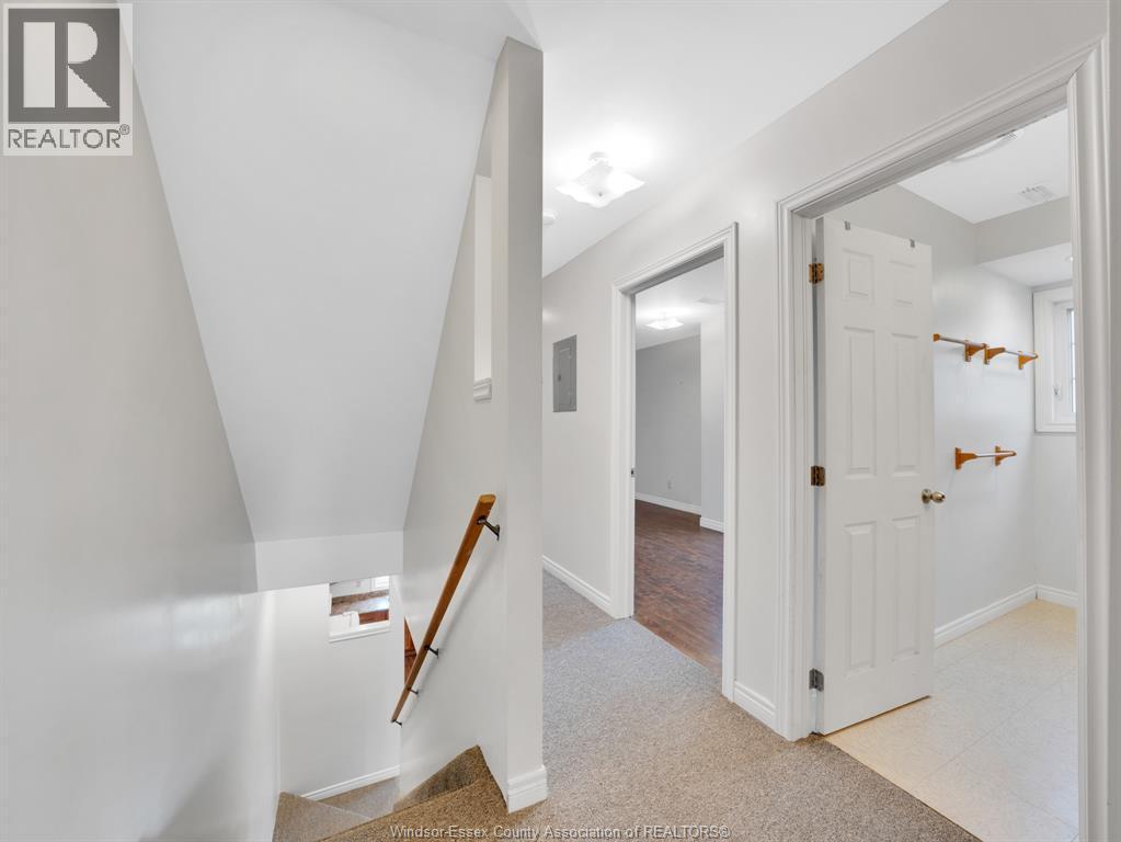 2929 Donnelly, Windsor, ON - Indoor Photo Showing Other Room
