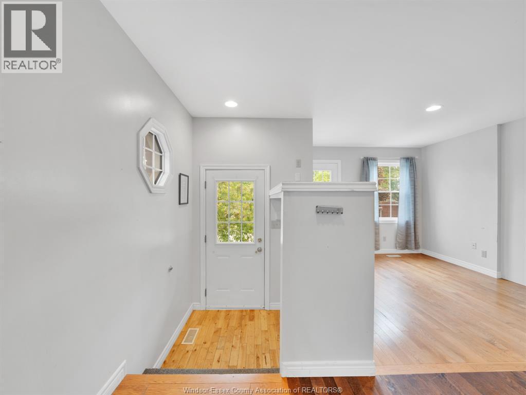 2929 Donnelly, Windsor, ON - Indoor Photo Showing Other Room