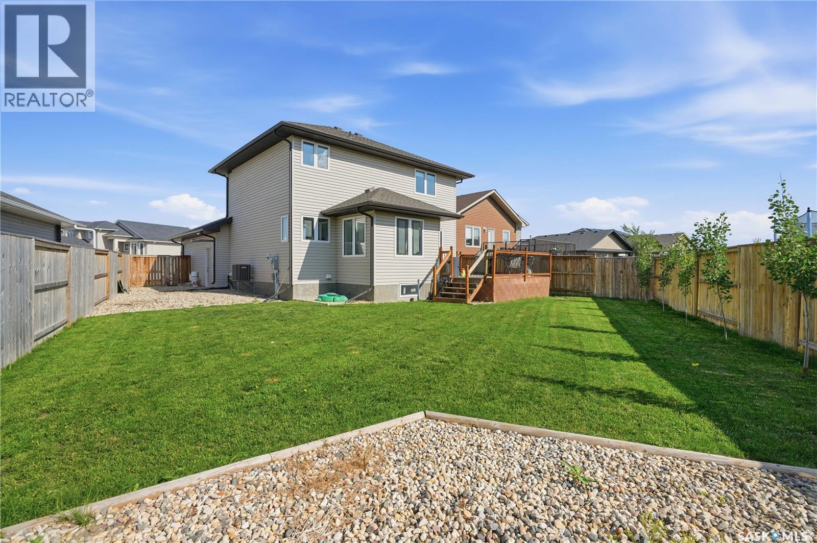 668 Lehrer Crescent, Saskatoon, SK - Outdoor With Backyard