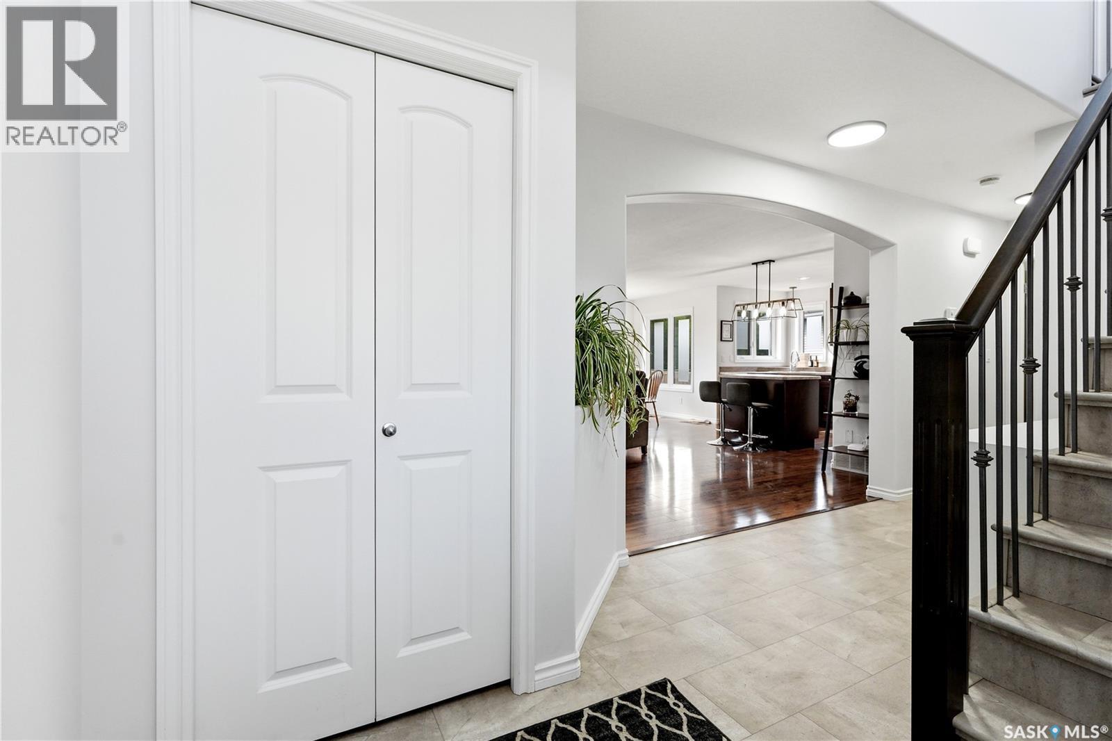 668 Lehrer Crescent, Saskatoon, SK - Indoor Photo Showing Other Room