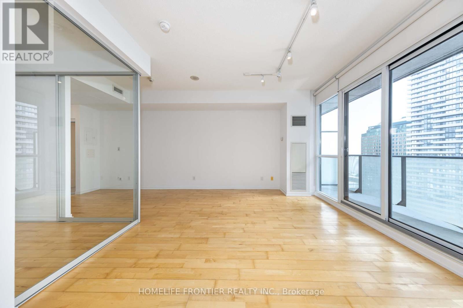 2111 - 65 Bremner Boulevard, Toronto, ON - Indoor Photo Showing Other Room