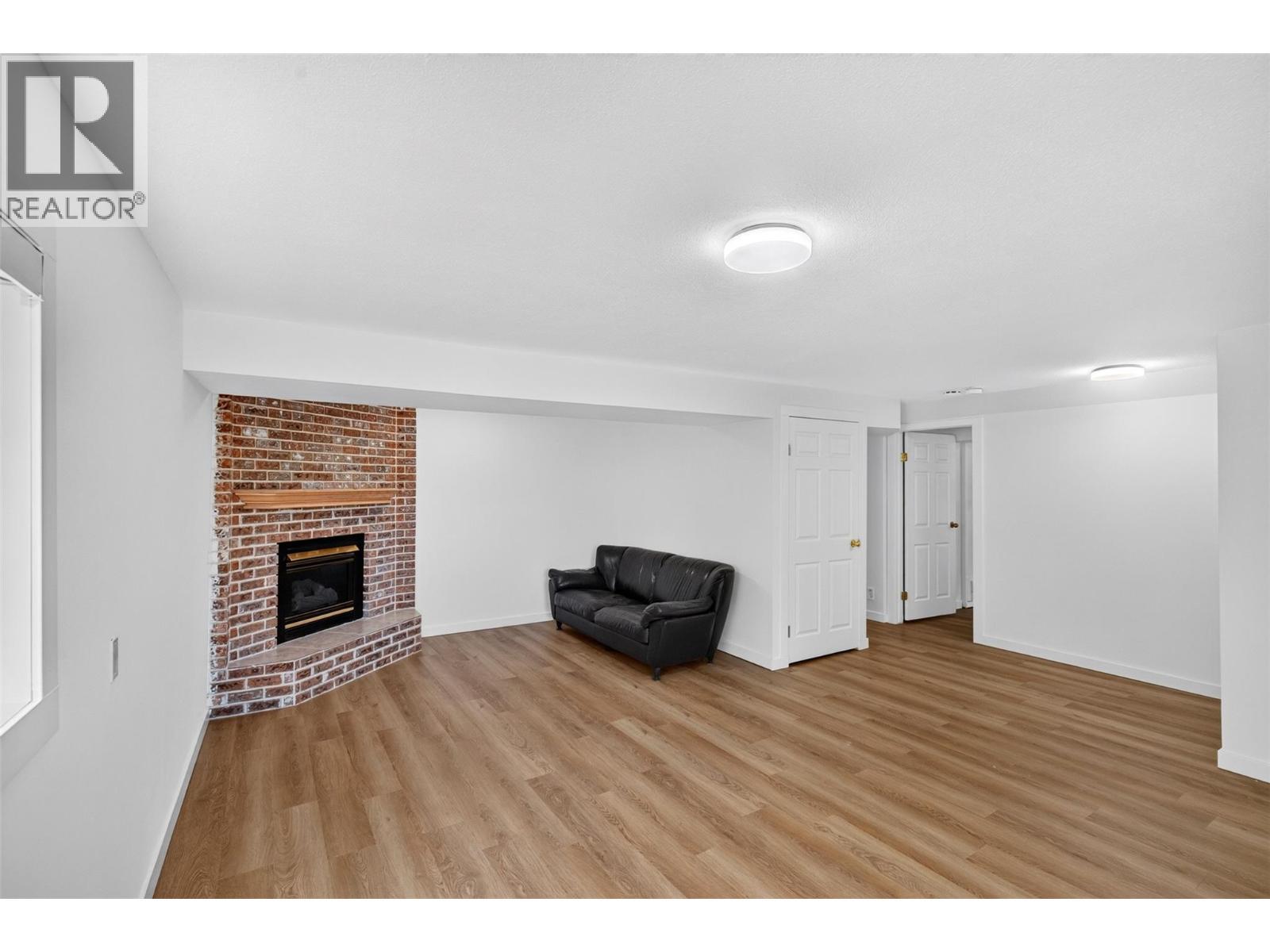 2655 Applegreen Court, West Kelowna, BC - Indoor Photo Showing Living Room With Fireplace