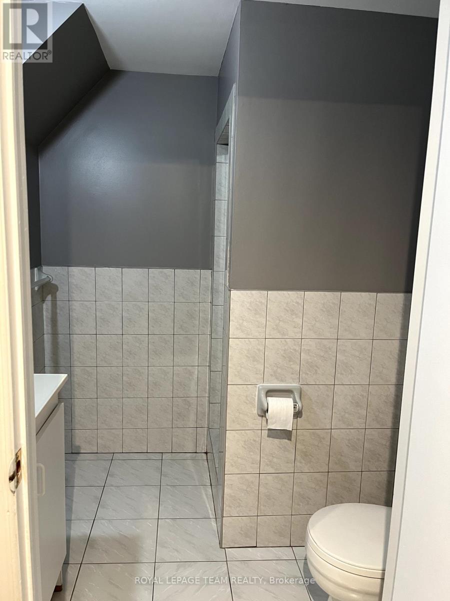 Basement bathroom, 3PC - 9 Tower Road E, Ottawa, ON - Indoor Photo Showing Bathroom
