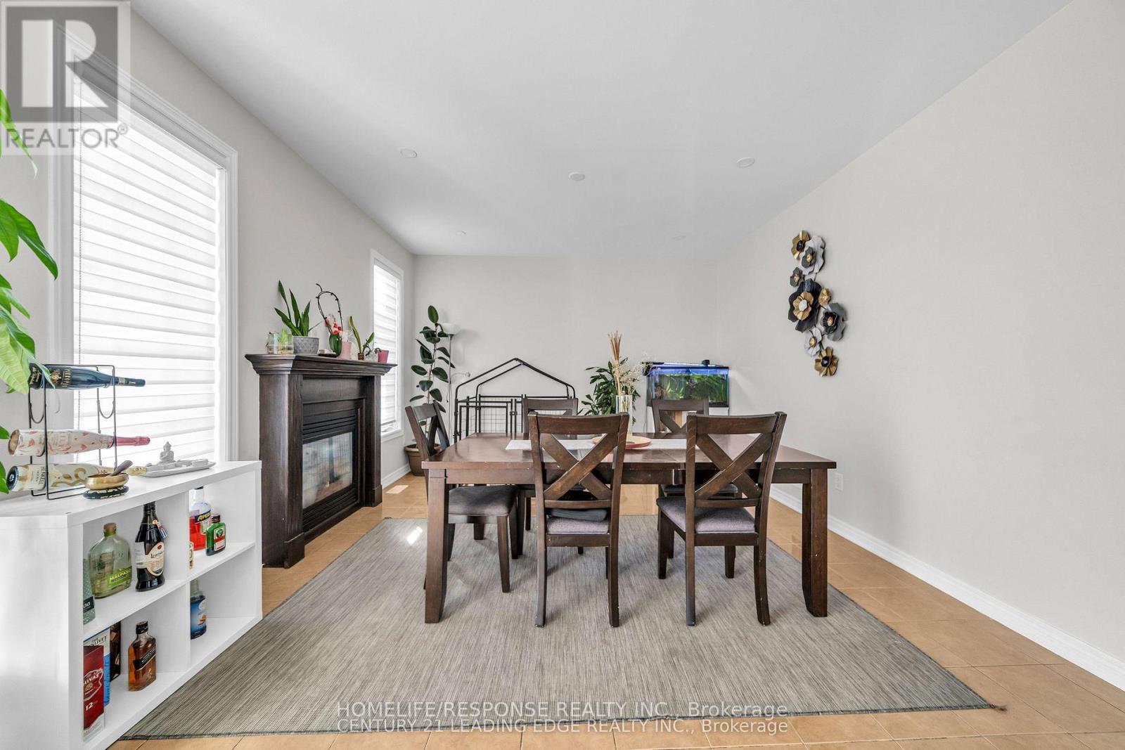 5 Gooseman Crescent, Markham, ON - Indoor Photo Showing Dining Room