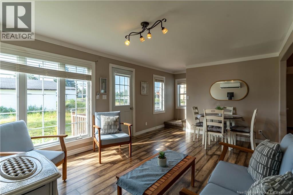 4 Gregg Street, Baie-Sainte-Anne, NB - Indoor