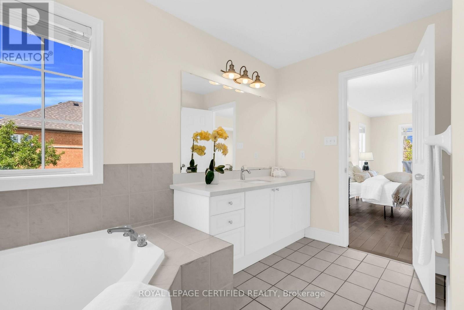5890 Tampico Way, Mississauga, ON - Indoor Photo Showing Bathroom