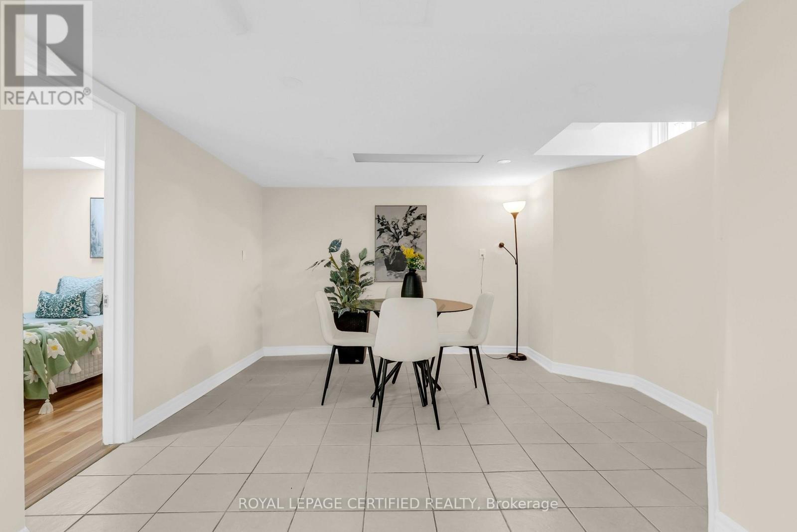 5890 Tampico Way, Mississauga, ON - Indoor