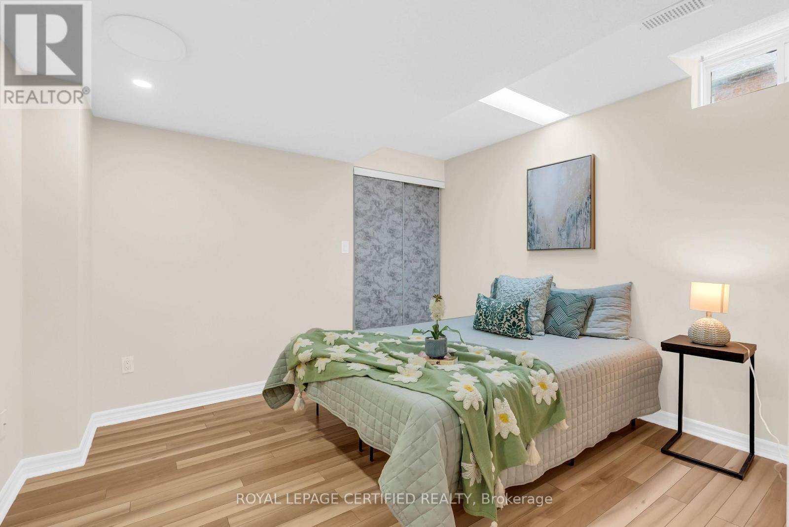 5890 Tampico Way, Mississauga, ON - Indoor Photo Showing Bedroom