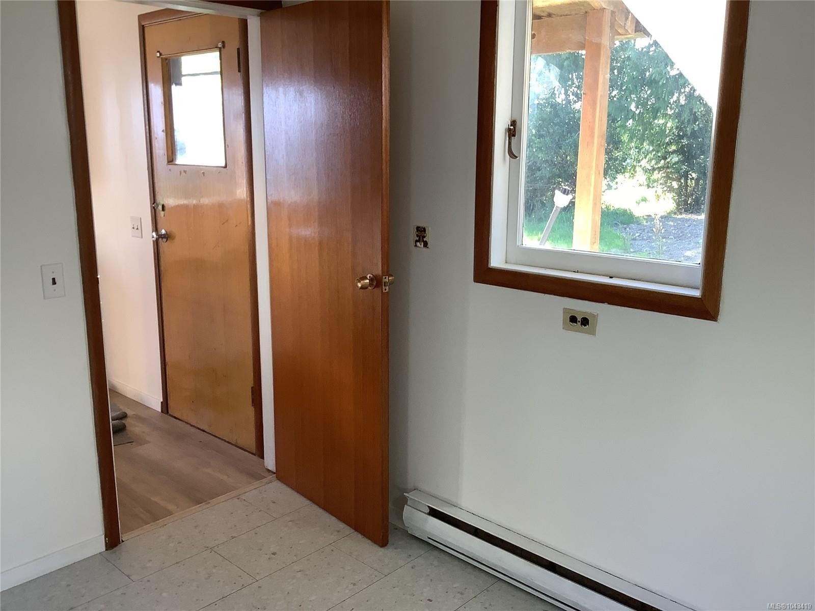 395 2Nd St, Sointula, BC