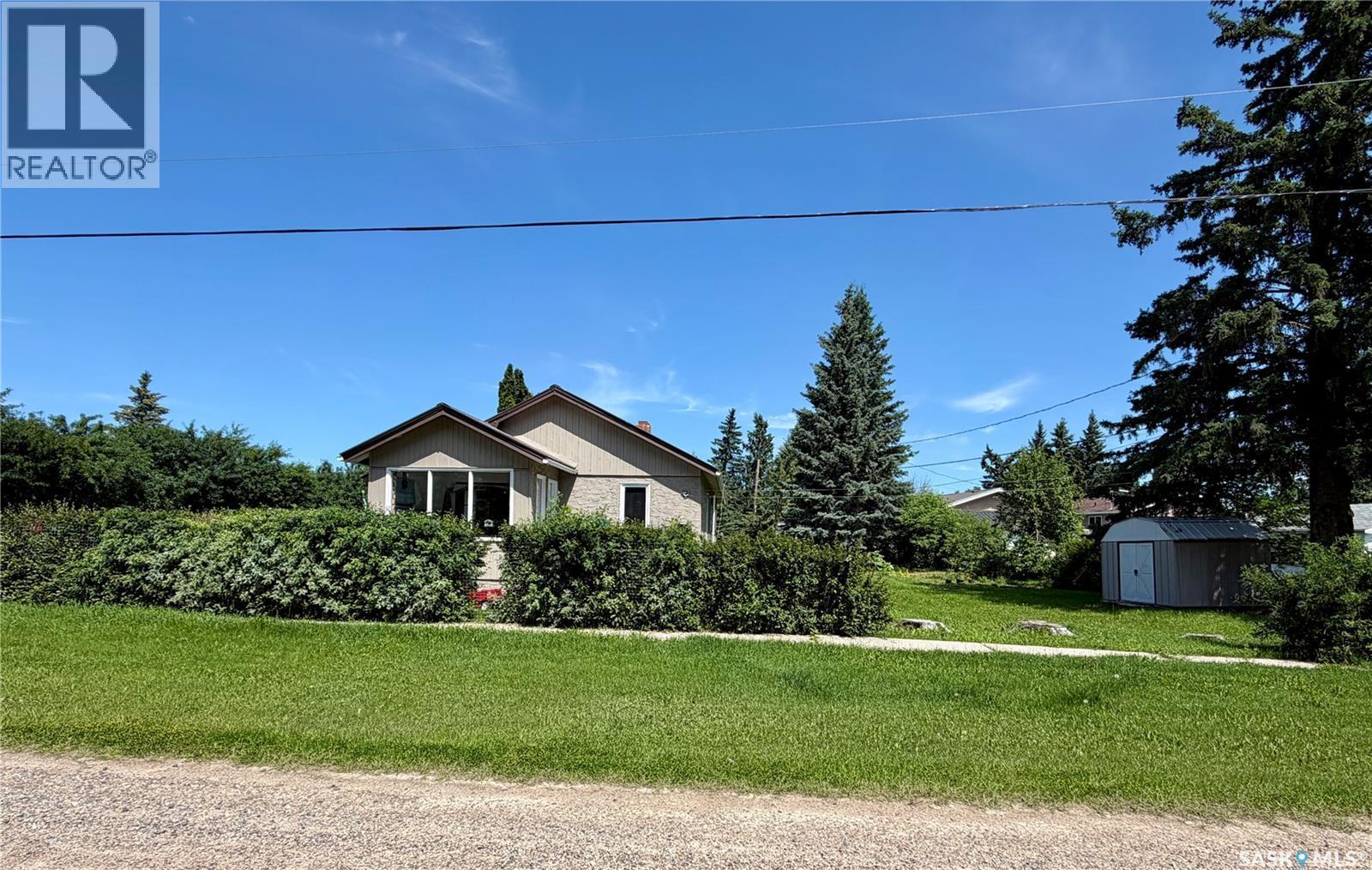 402 4Th Street, Medstead, SK - Outdoor