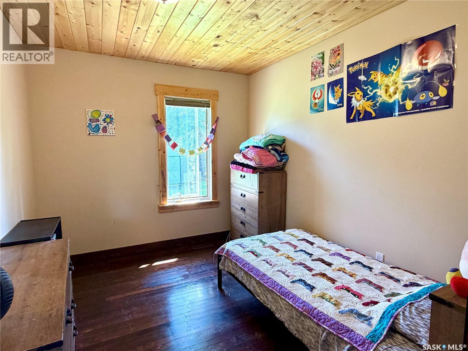 402 4Th Street, Medstead, SK - Indoor Photo Showing Bedroom