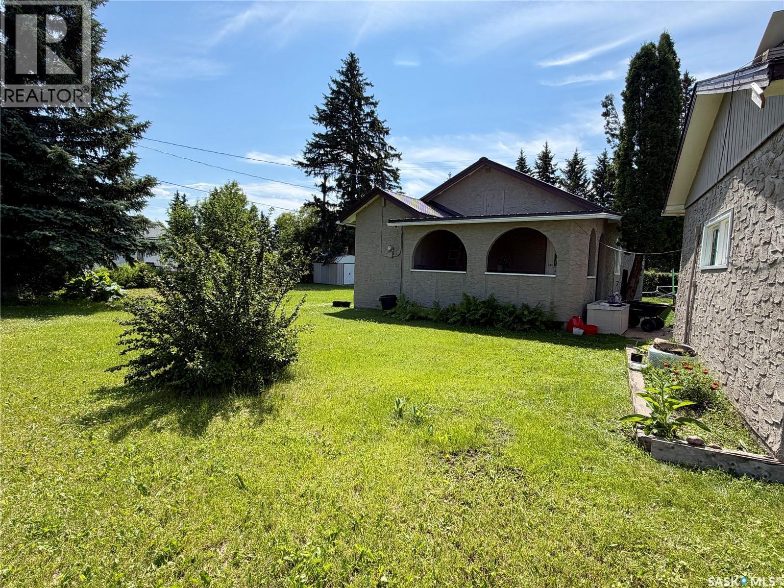 402 4Th Street, Medstead, SK - Outdoor