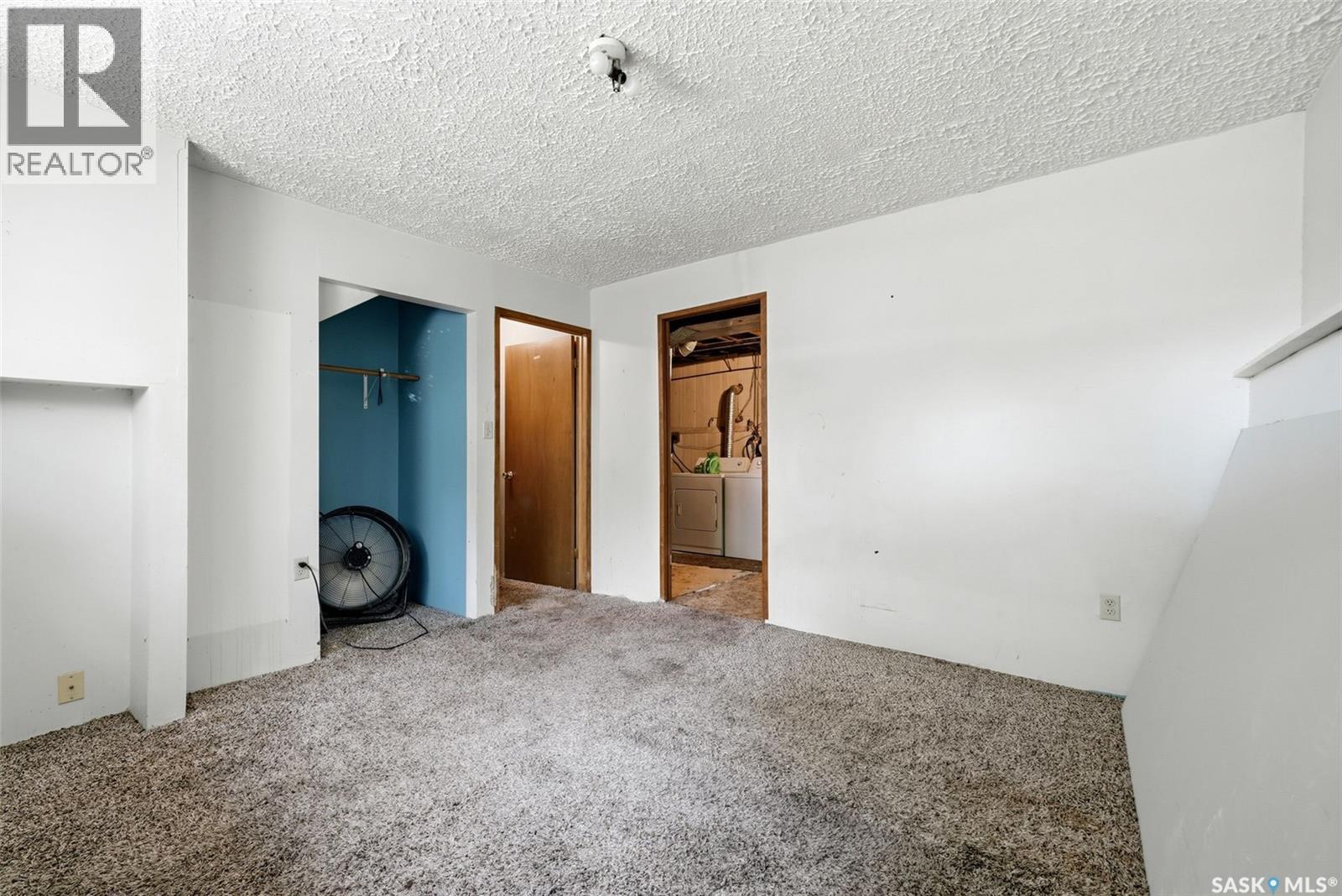 158 Read Avenue, Regina, SK - Indoor Photo Showing Other Room