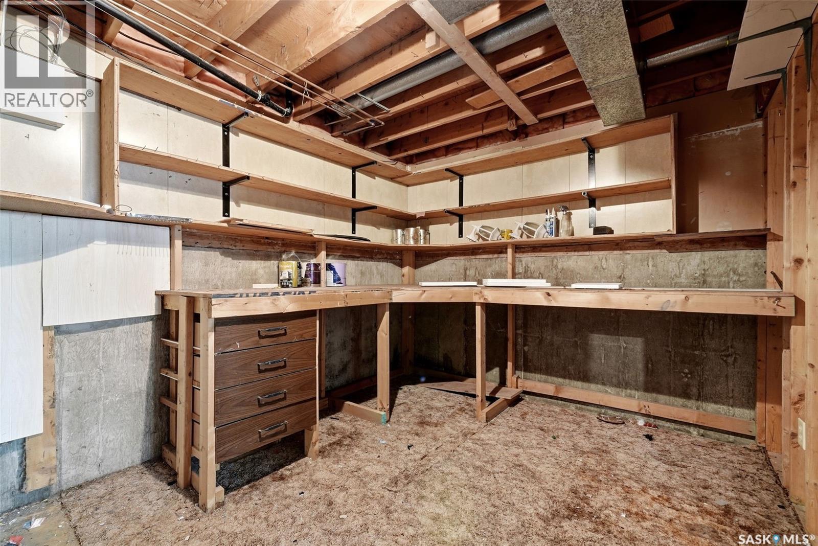 158 Read Avenue, Regina, SK - Indoor