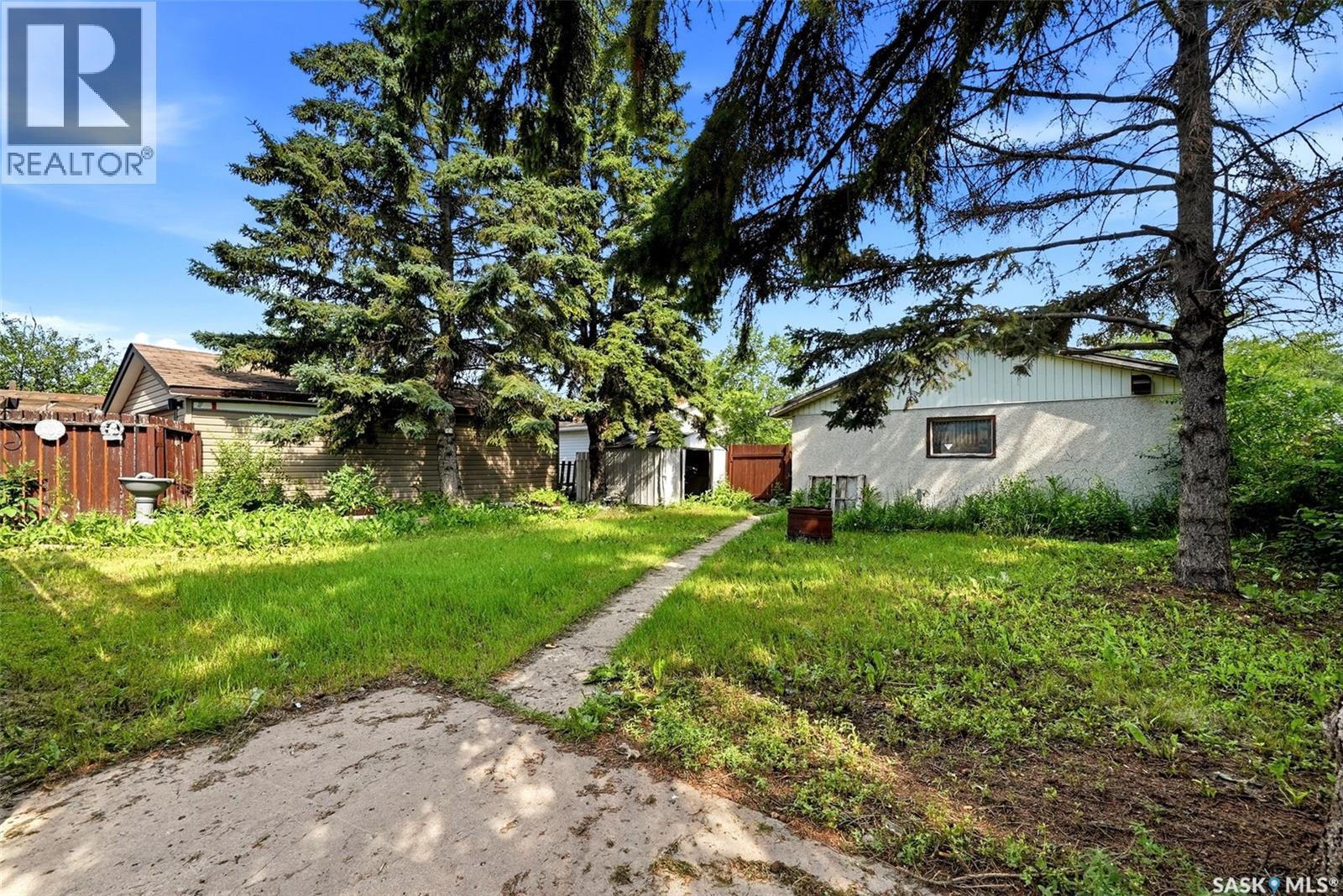 158 Read Avenue, Regina, SK - Outdoor
