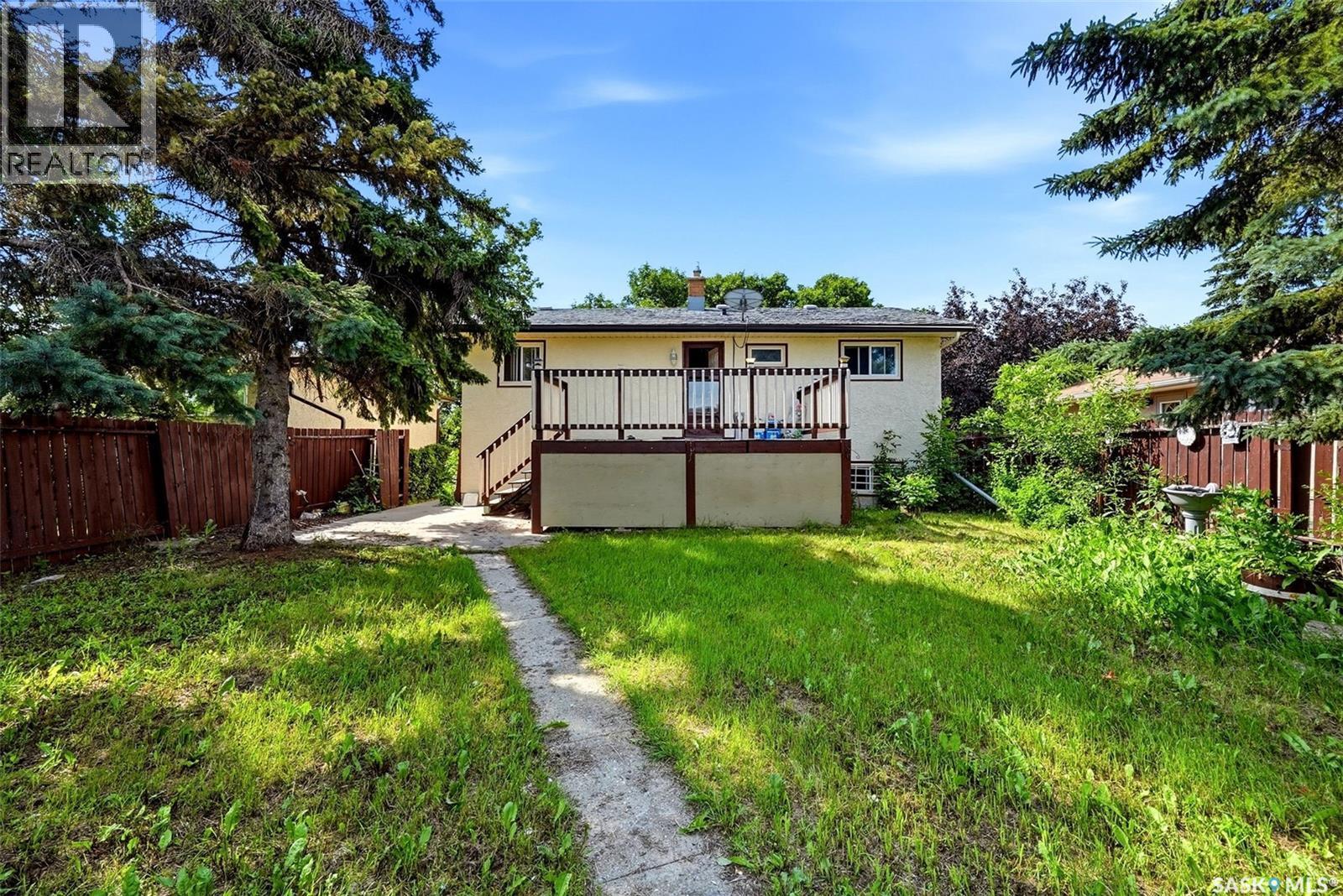158 Read Avenue, Regina, SK - Outdoor