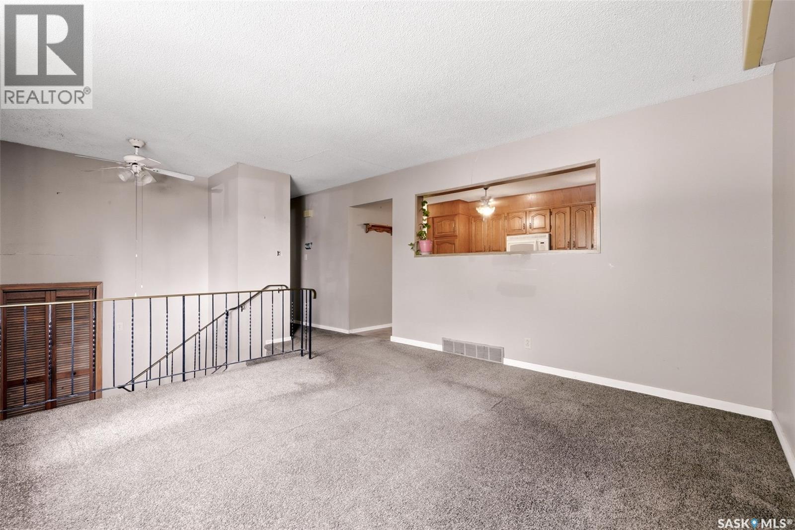 158 Read Avenue, Regina, SK - Indoor Photo Showing Other Room