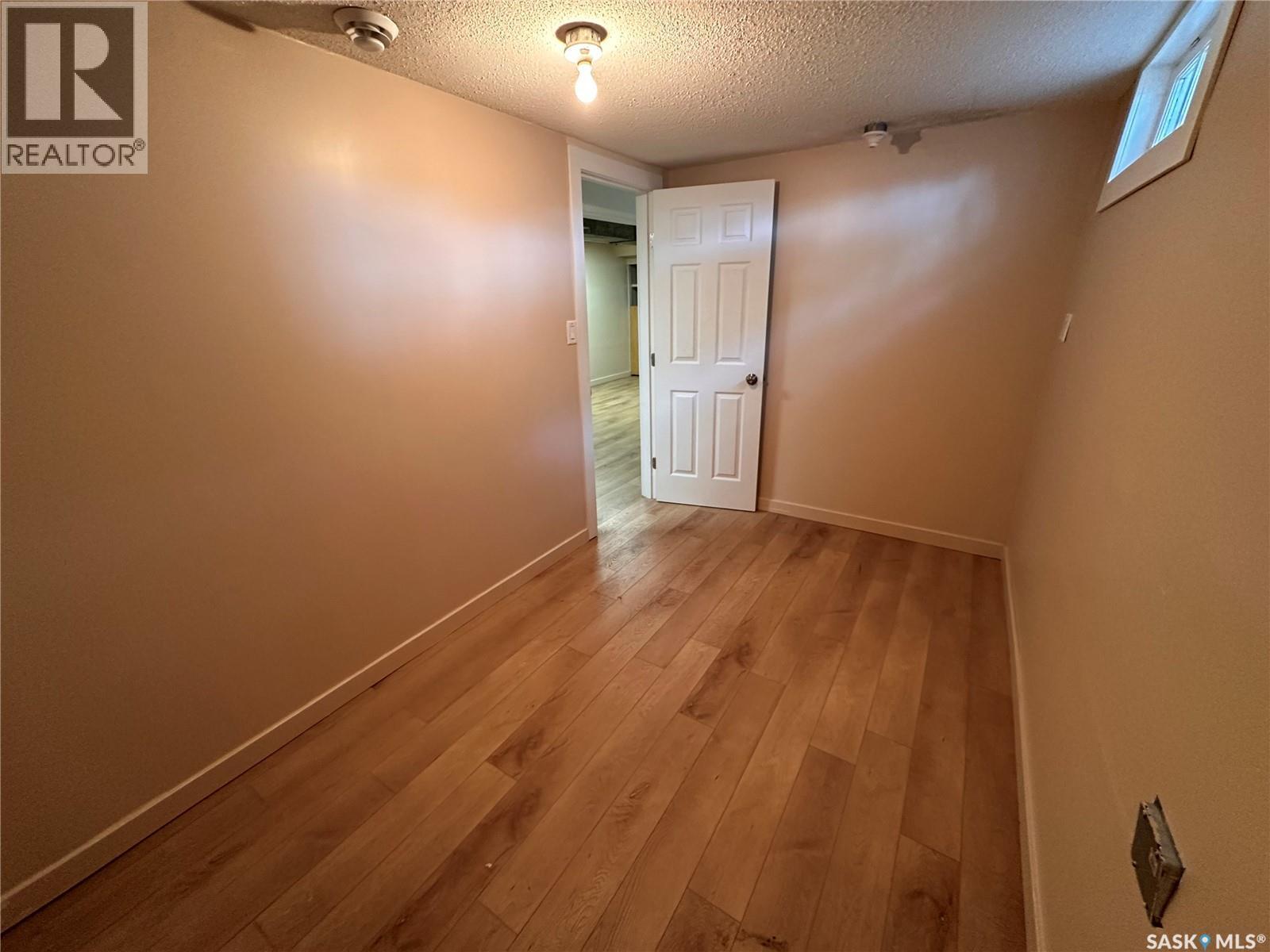 1106 10Th Avenue E, Regina, SK - Indoor Photo Showing Other Room