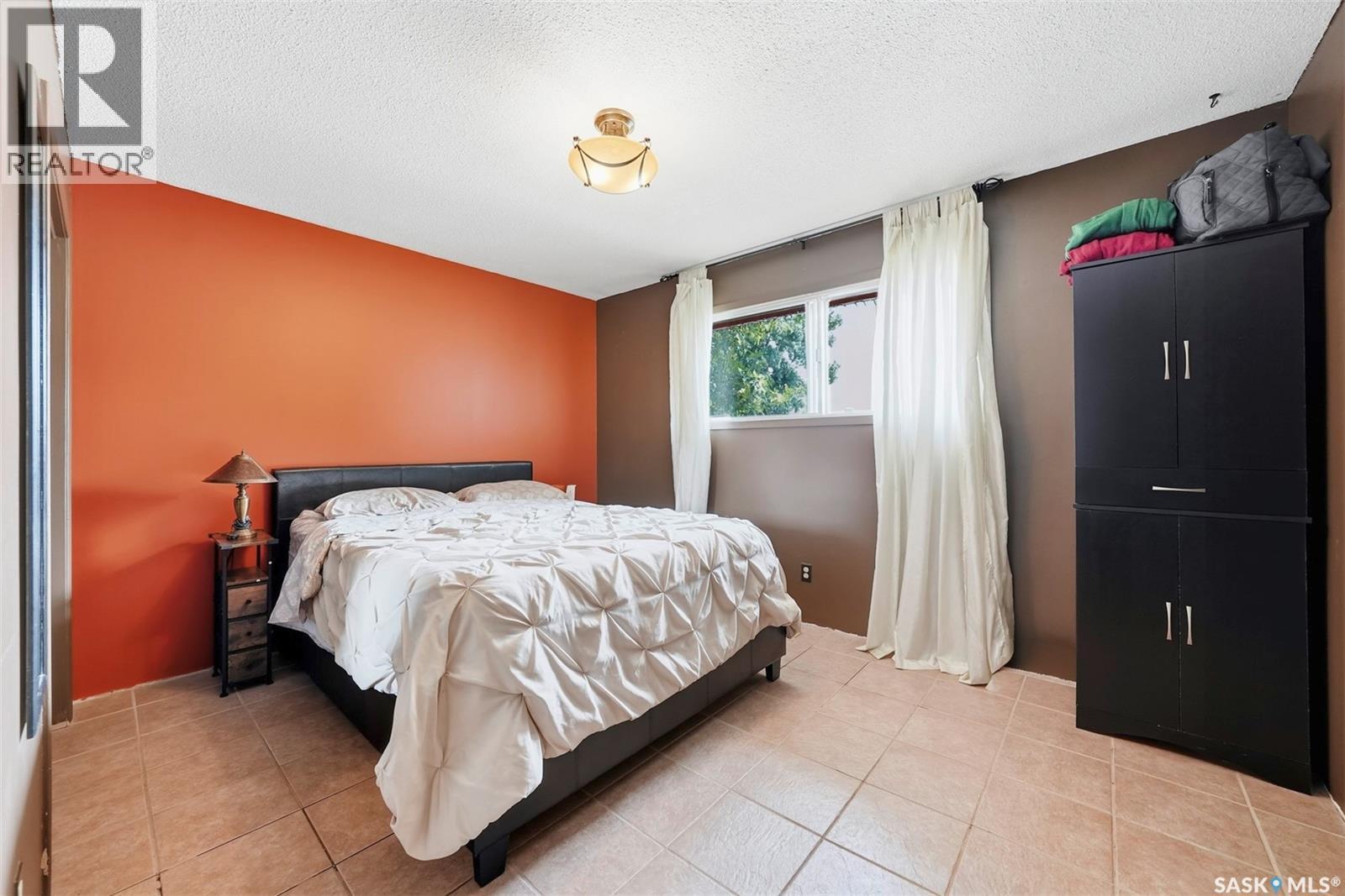 2145 37Th Street W, Saskatoon, SK - Indoor Photo Showing Bedroom