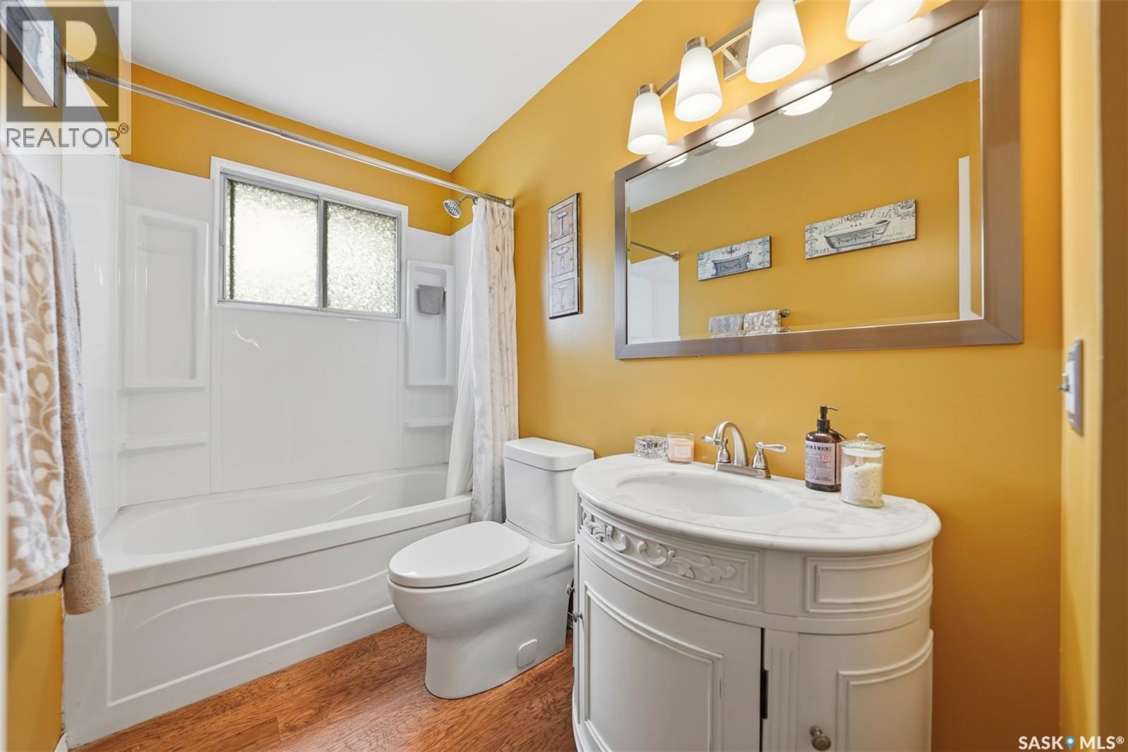 2145 37Th Street W, Saskatoon, SK - Indoor Photo Showing Bathroom