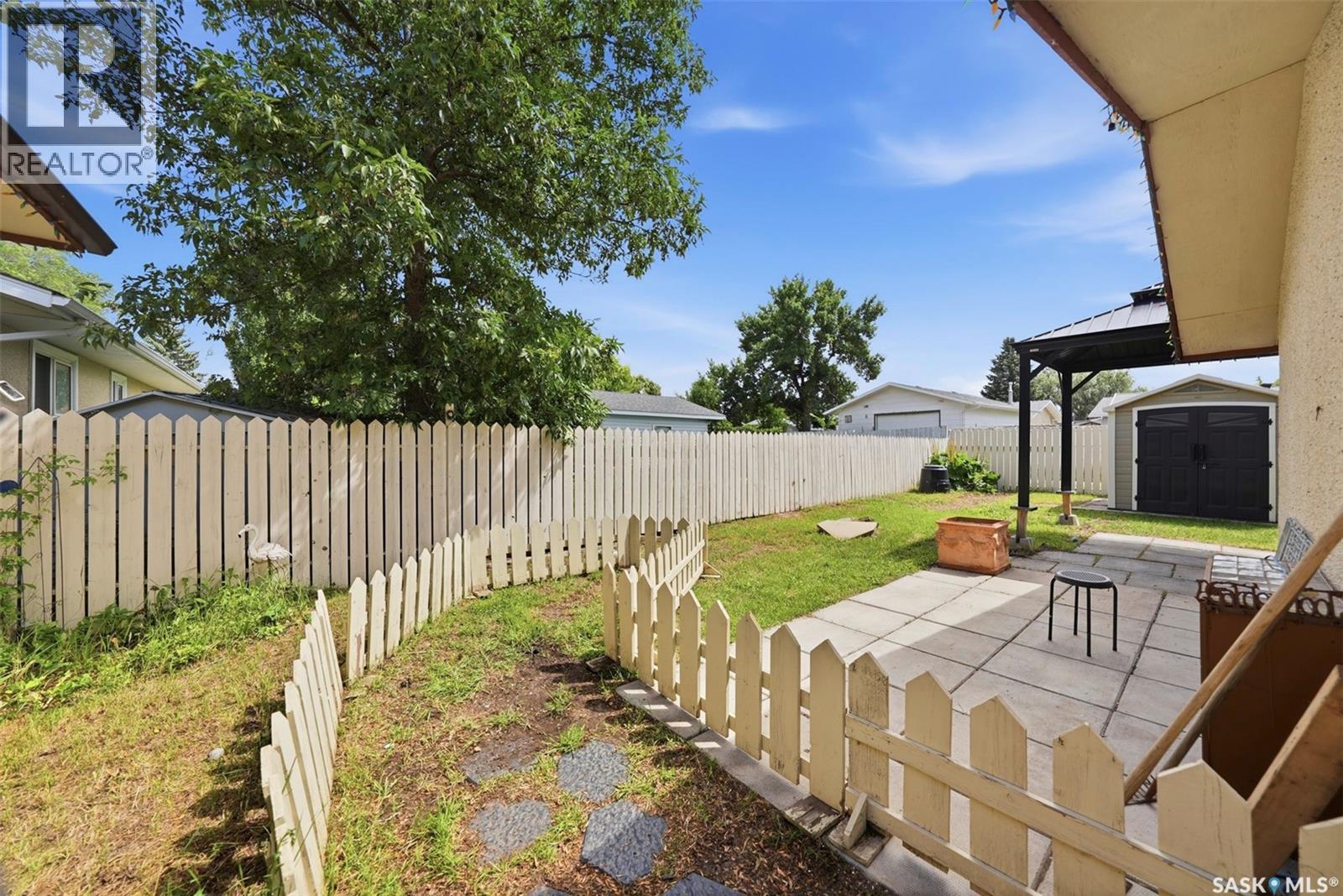 2145 37Th Street W, Saskatoon, SK - Outdoor
