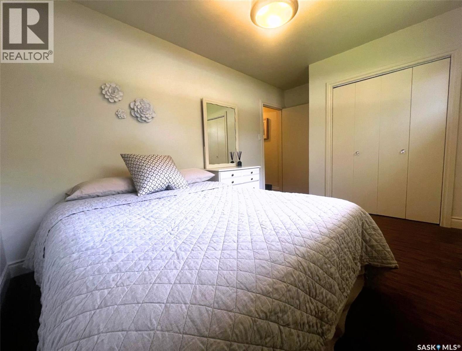 1183 George Street E, Swift Current, SK - Indoor Photo Showing Bedroom