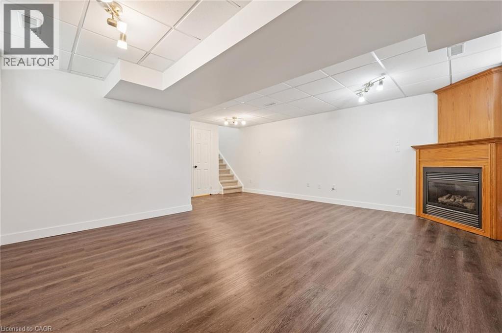 71 Peach Blossom Crescent, Kitchener, ON - Indoor With Fireplace