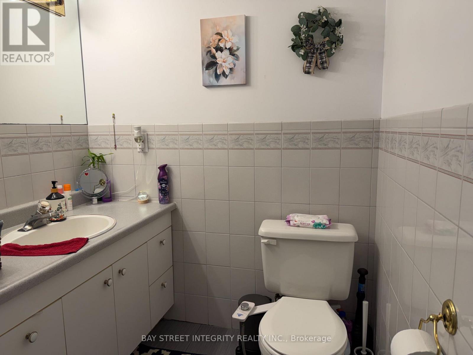 5110 Nishga Court, Mississauga, ON - Indoor Photo Showing Bathroom