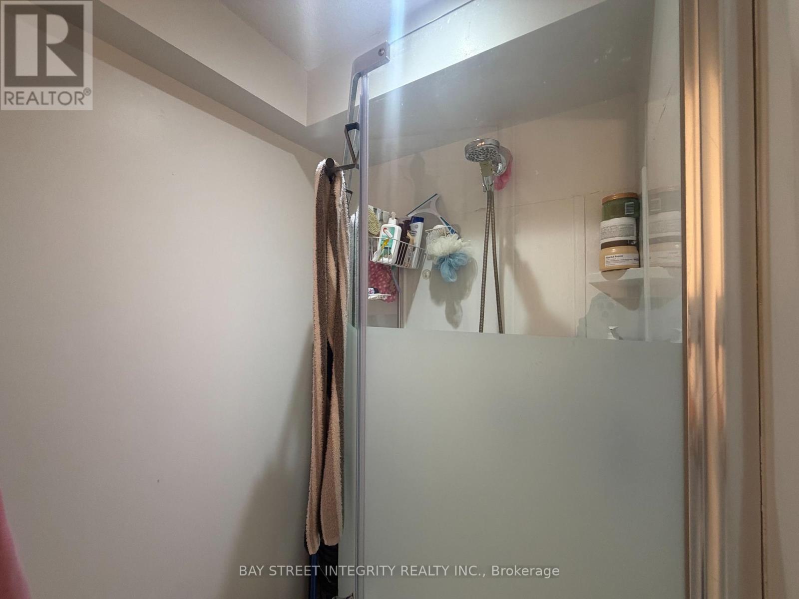 5110 Nishga Court, Mississauga, ON - Indoor