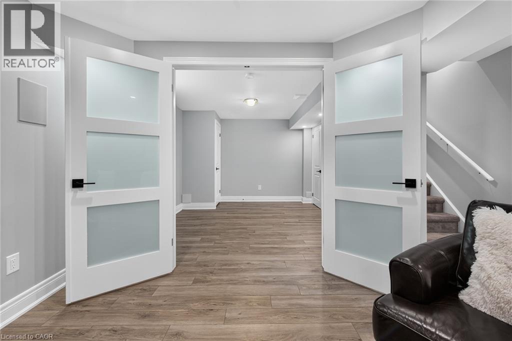 160 Wills Crescent, Binbrook, ON - Indoor Photo Showing Other Room