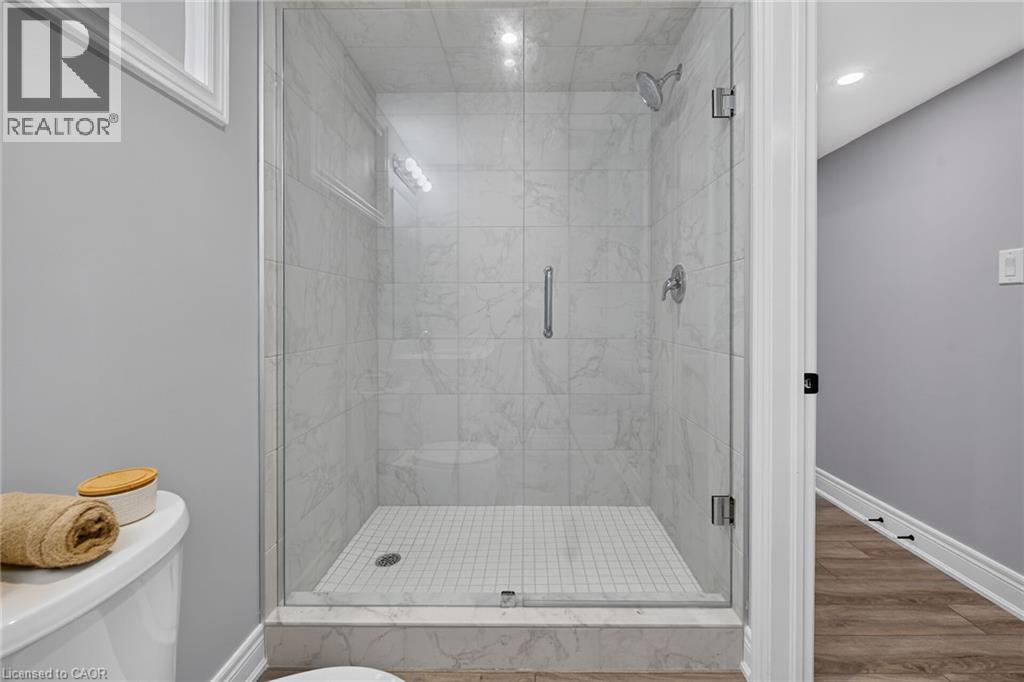 160 Wills Crescent, Binbrook, ON - Indoor Photo Showing Bathroom