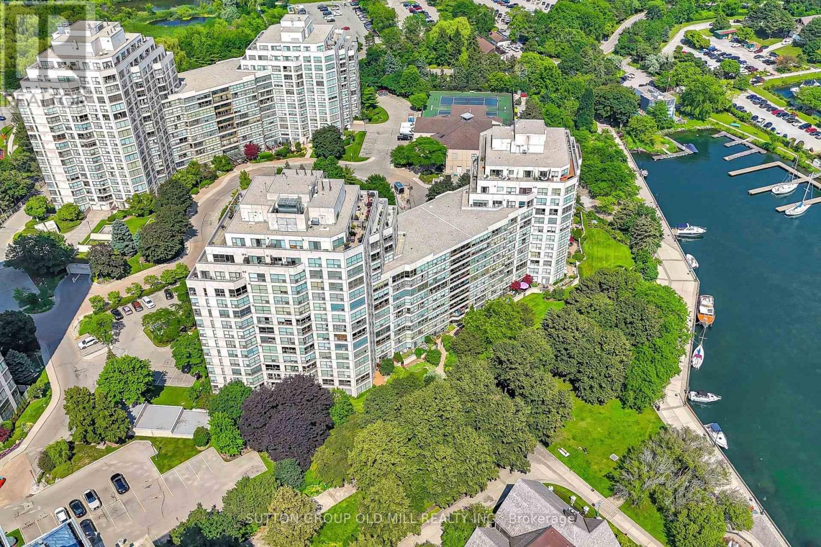 1307 - 2267 Lake Shore Boulevard W, Toronto, ON - Outdoor With Body Of Water With View