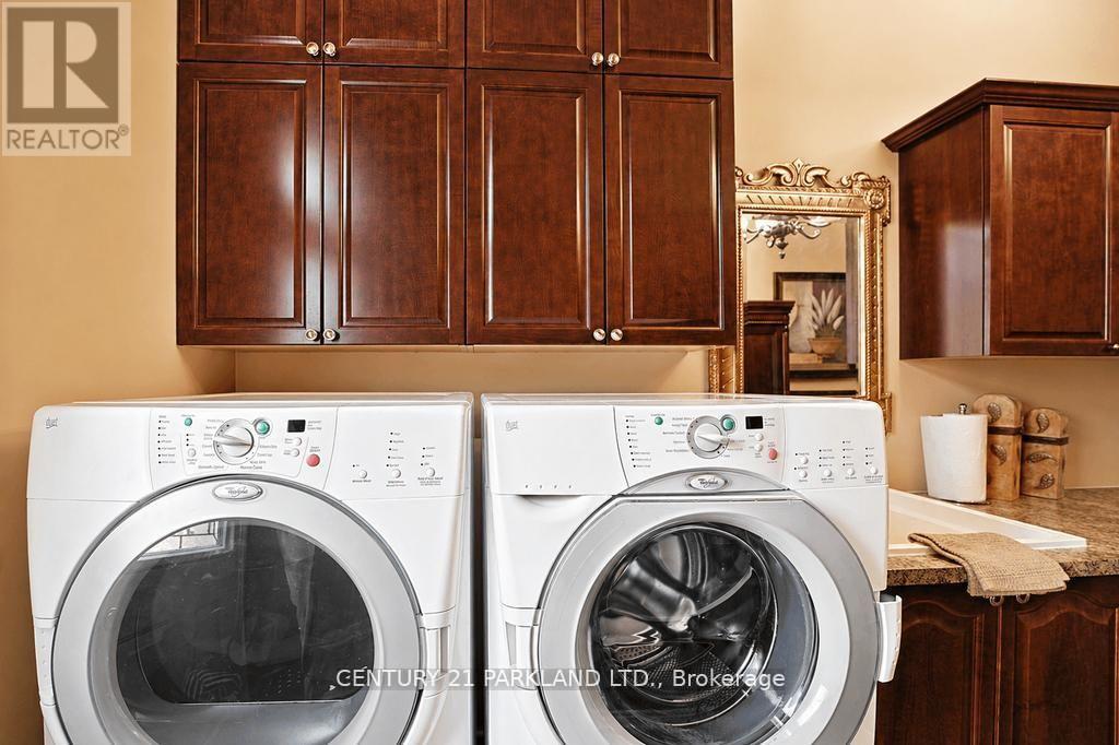 2020 Solar Place, Oshawa, ON - Indoor Photo Showing Laundry Room