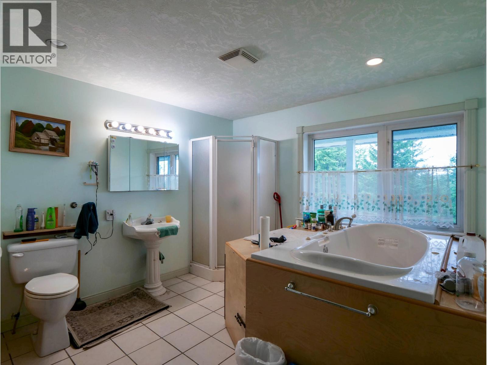 5175 Baker-Kersley Road, Quesnel, BC - Indoor Photo Showing Bathroom