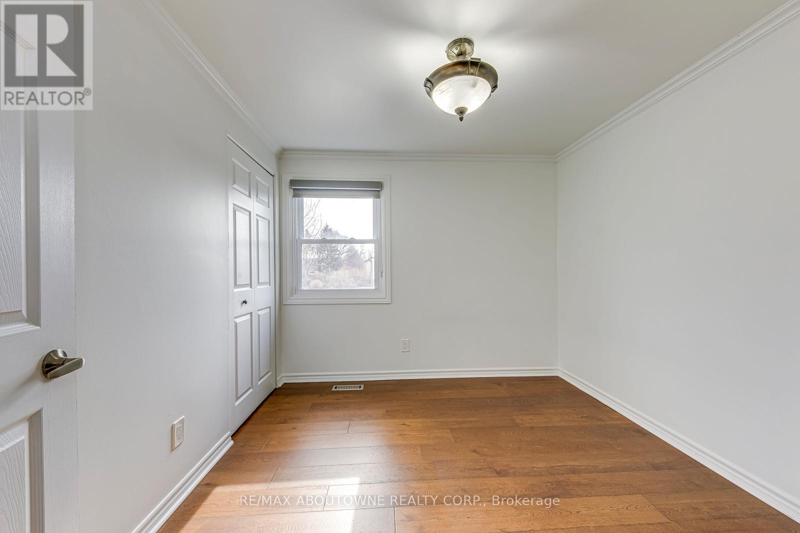 2565 Windjammer Road, Mississauga, ON - Indoor Photo Showing Other Room