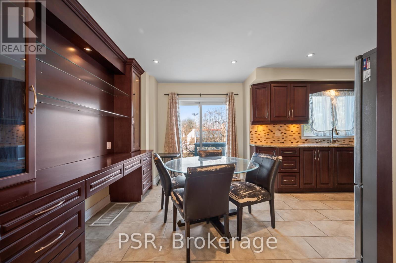 17 Andrika Court, Mississauga, ON - Indoor