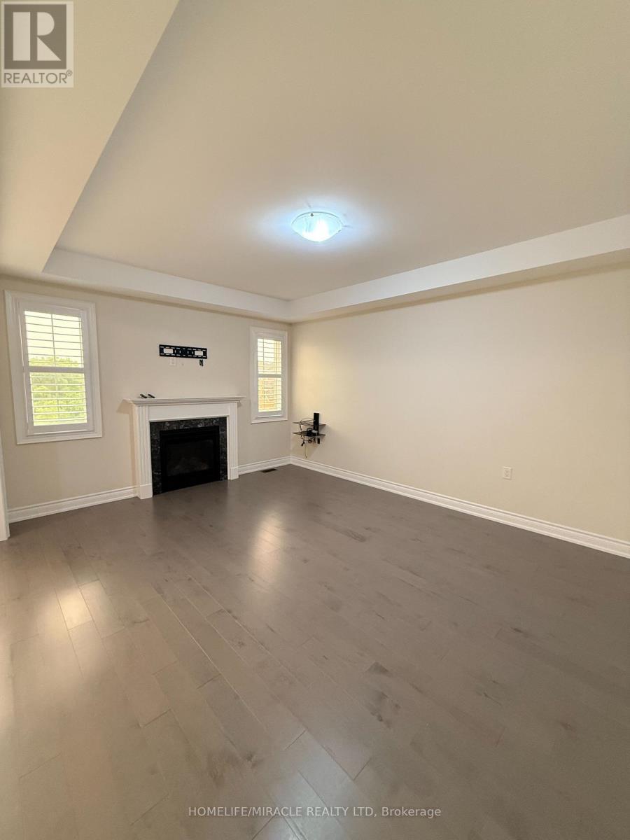 21 Valleyscape Trail, Caledon, ON - Indoor With Fireplace
