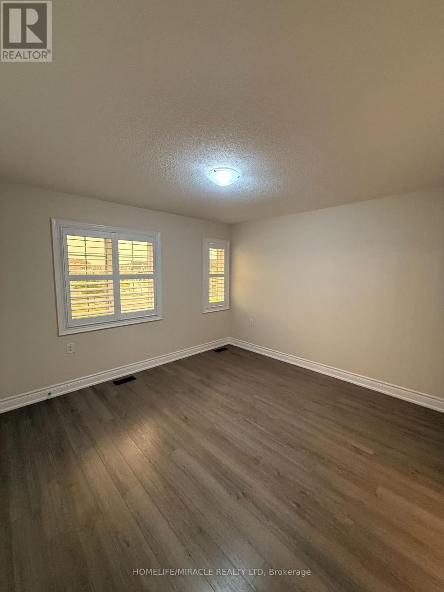 21 Valleyscape Trail, Caledon, ON - Indoor Photo Showing Other Room