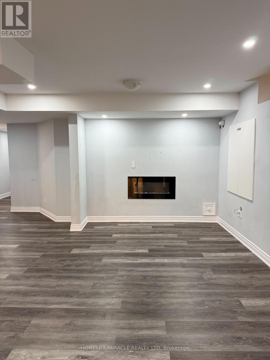 21 Valleyscape Trail, Caledon, ON - Indoor