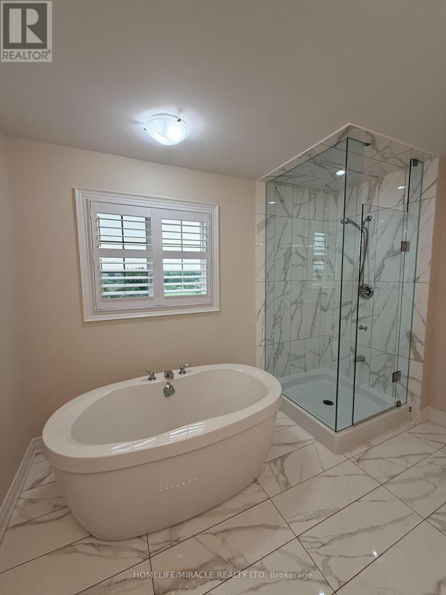 21 Valleyscape Trail, Caledon, ON - Indoor Photo Showing Bathroom