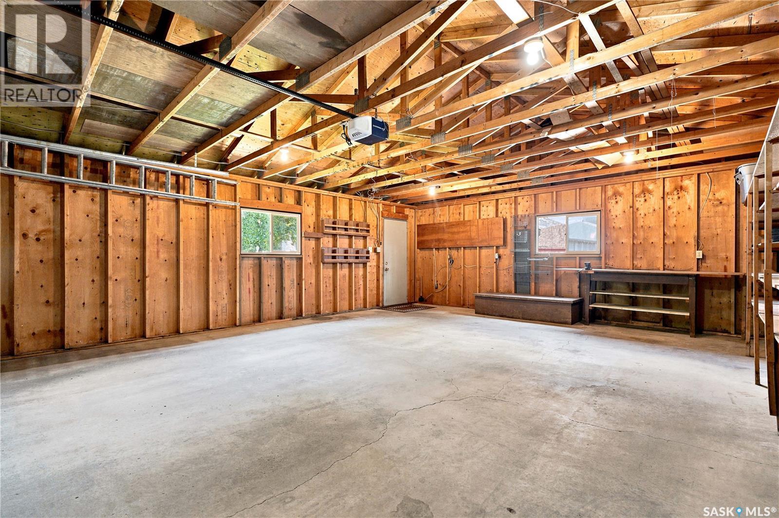 818 5Th Street E, Saskatoon, SK - Indoor Photo Showing Basement