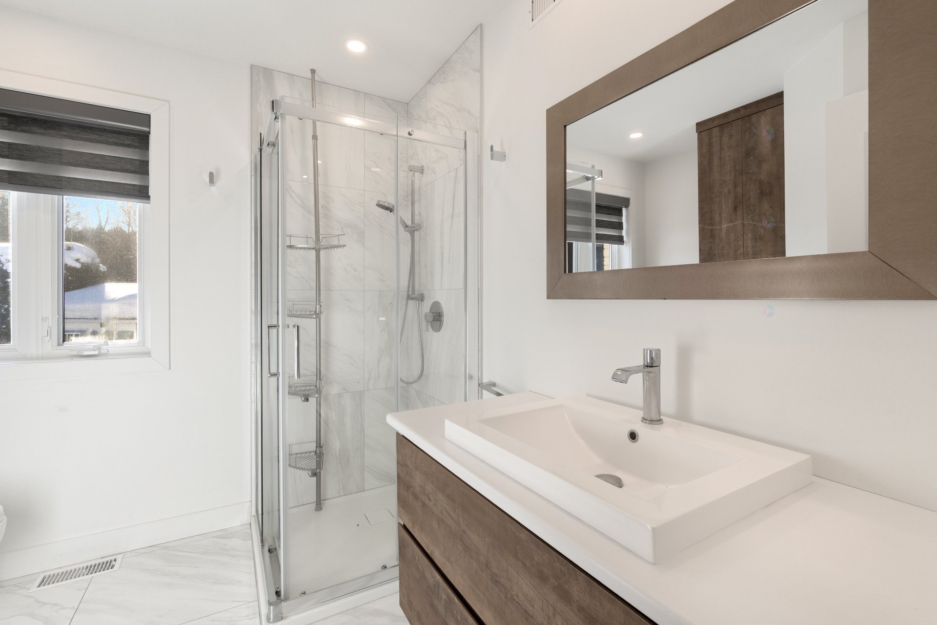 Salle de bains - 4452 Rue Du Mont-Blanc, Ascot Corner, QC - Indoor Photo Showing Bathroom